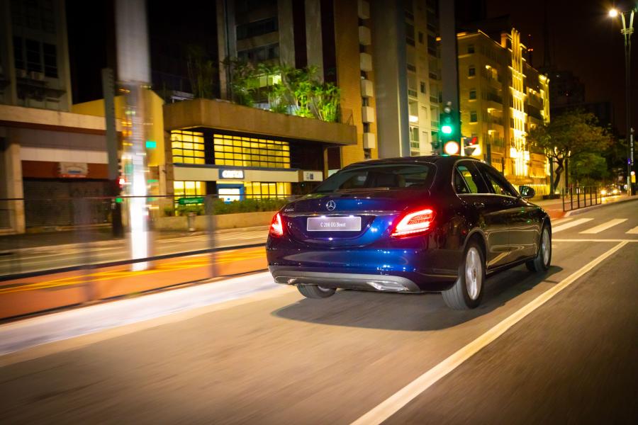  Mercedes-Benz C200 EQ Boost (W205) 2018 года  (LA) (фото 7 из 11)